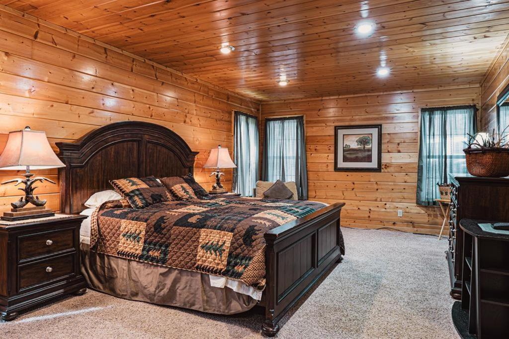 Bear'S Lair Villa Gatlinburg Bagian luar foto