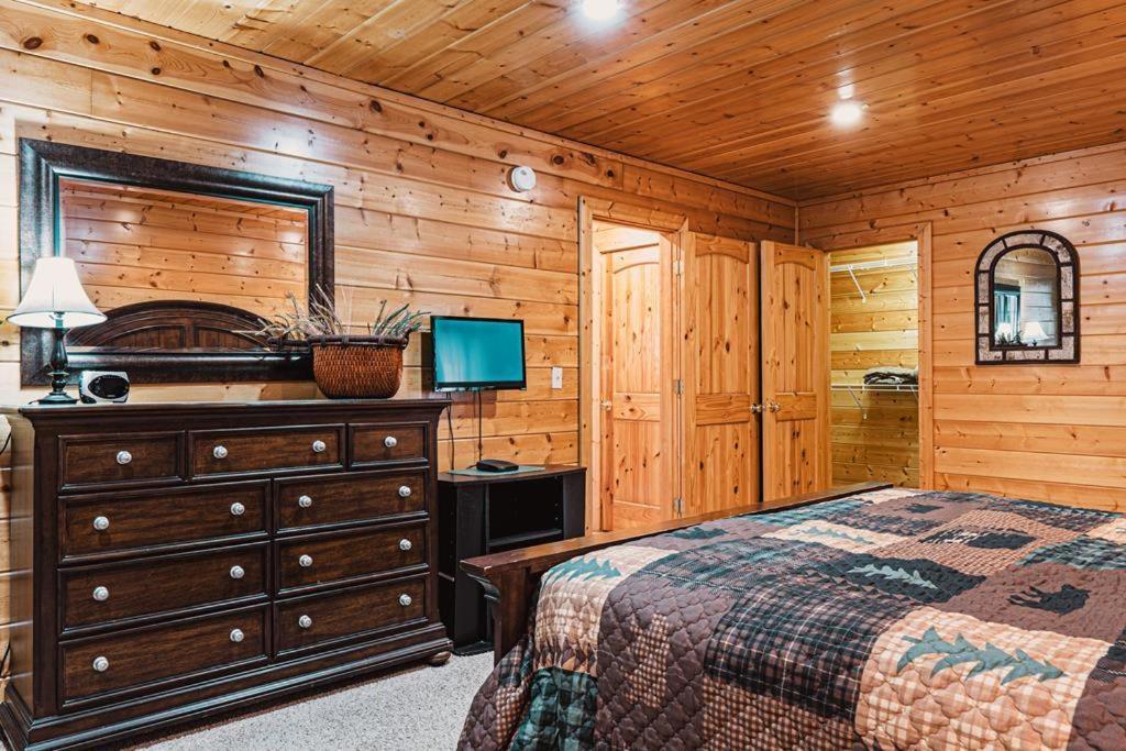 Bear'S Lair Villa Gatlinburg Bagian luar foto